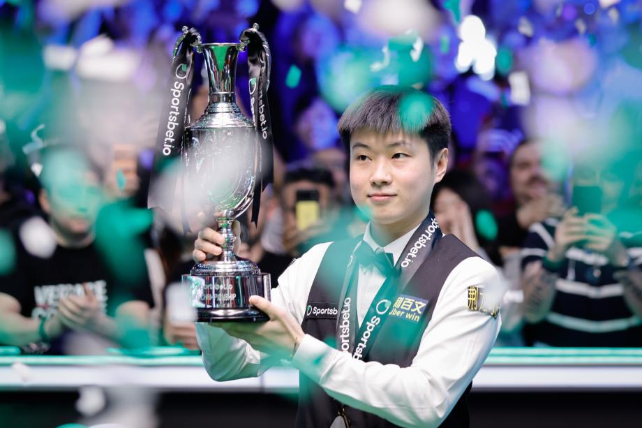 [图]赵心童巡回锦标赛夺冠 包揽球员系列赛三冠创历史